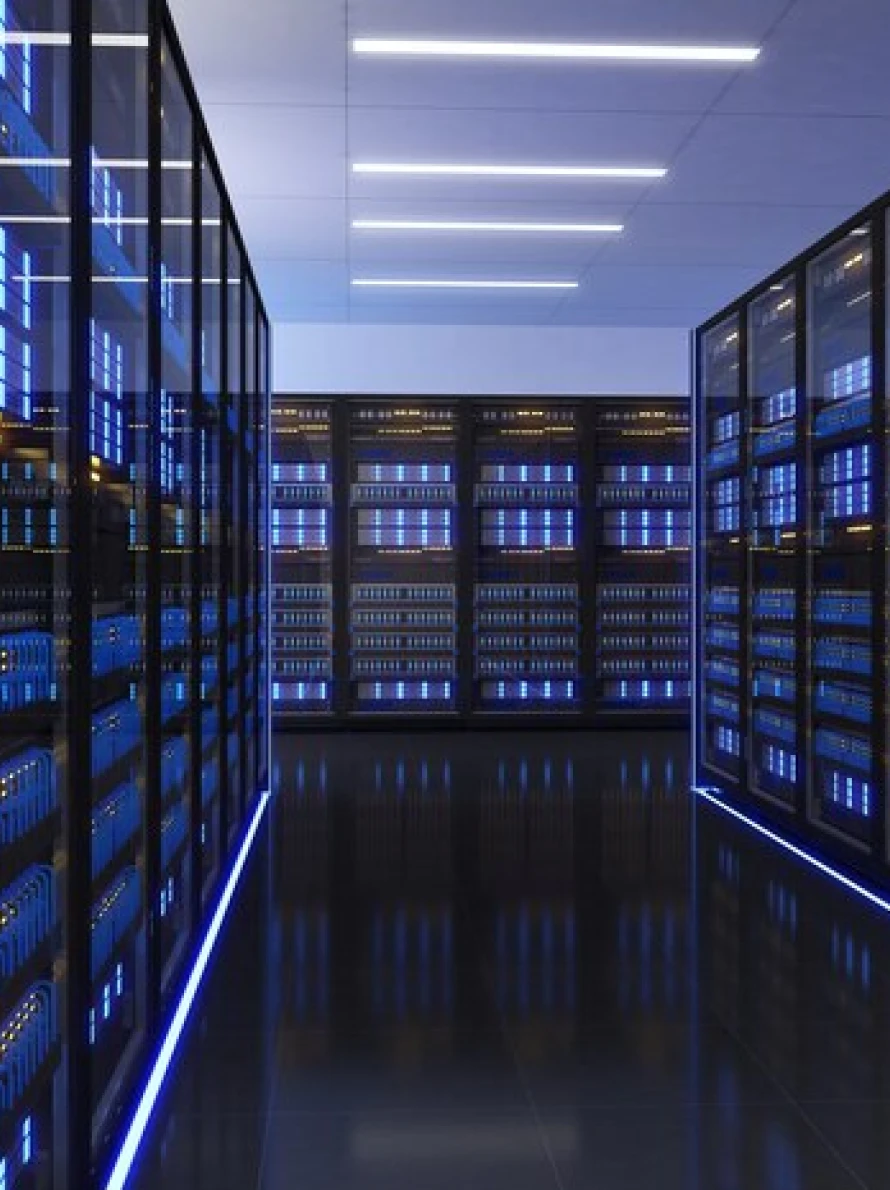 Servidor de data center moderno com luz azul.